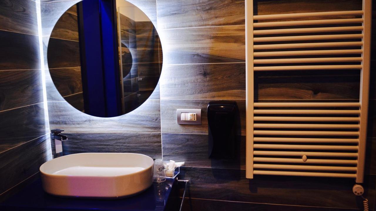 C Rooms - Love Motel Monza Cinisello Balsamo Exterior foto